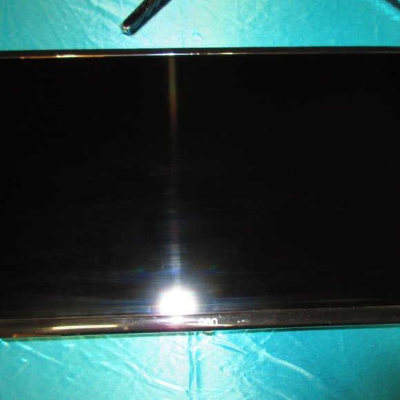 Onn Mountable 21.5” 1080p Widescreen Monitor Used Comes With Box Missing Stand